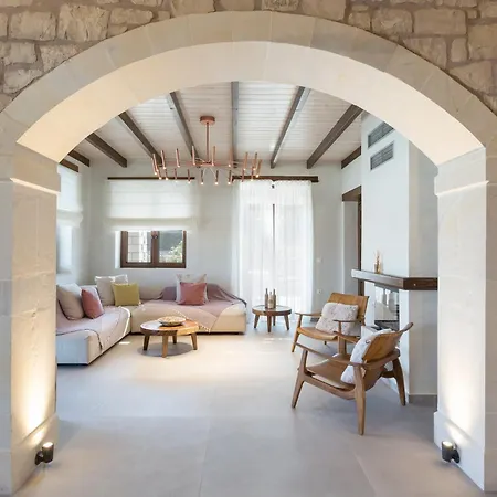 Villa Brand New Mia Casa With Private Pool, Ping-pong & Bbq *